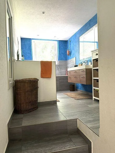 7 1/2-Zimmer-Villa mit grossem Garten an sehr ruhiger, sonniger Aus... – Foto 23 von 30