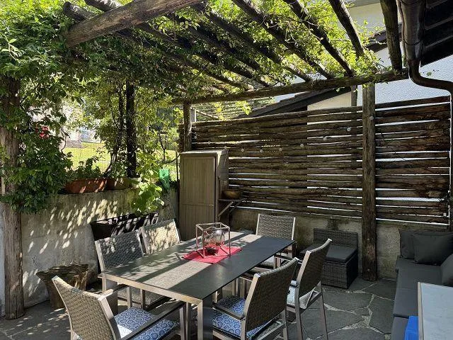 7 1/2-Zimmer-Villa mit grossem Garten an sehr ruhiger, sonniger Aus... – Foto 26 von 30