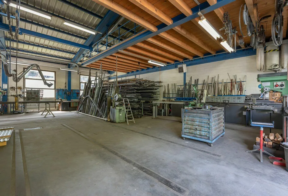 Gewerbehalle