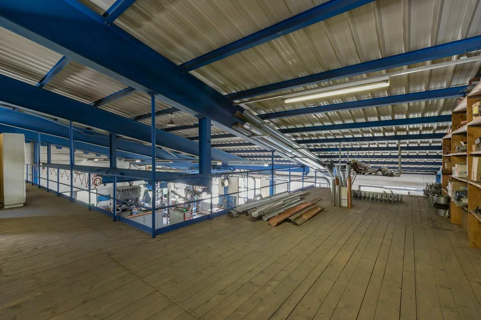 Gewerbehalle – Foto 6 von 6