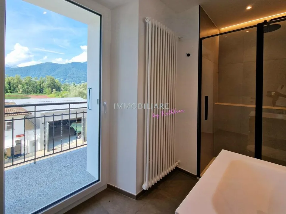 SANIERTE Ferienwohnung mit grosser Terrasse - Attica-Etage – Foto 6 von 10