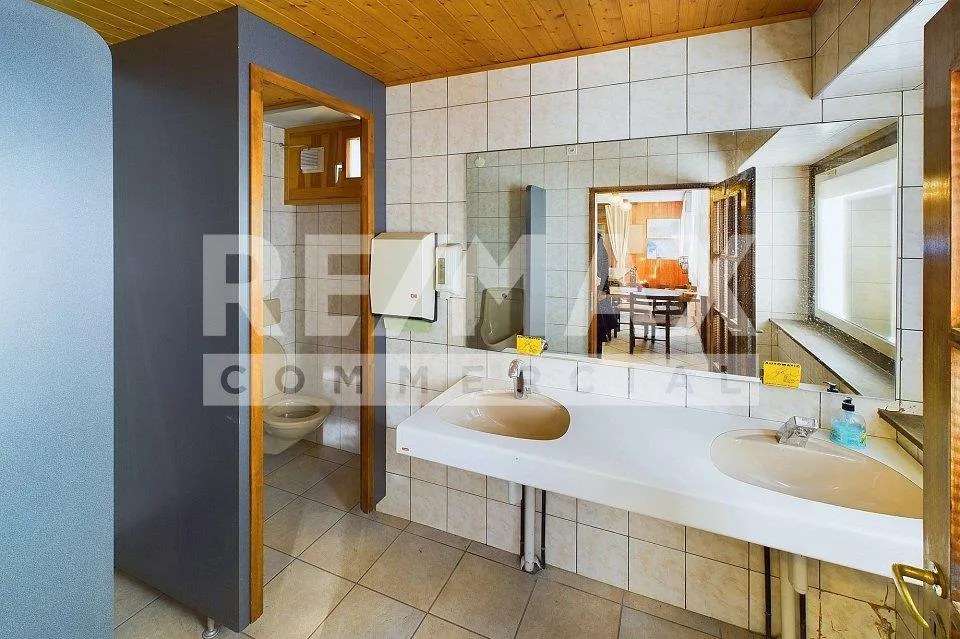 Ristorante con alloggi / immobile convertibile nella natura montana – Foto 8 von 13
