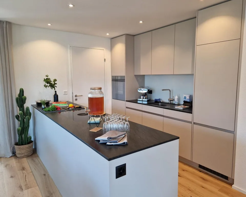 Neubau-Wohnungen in moderner Bauqualität mit Seeblick