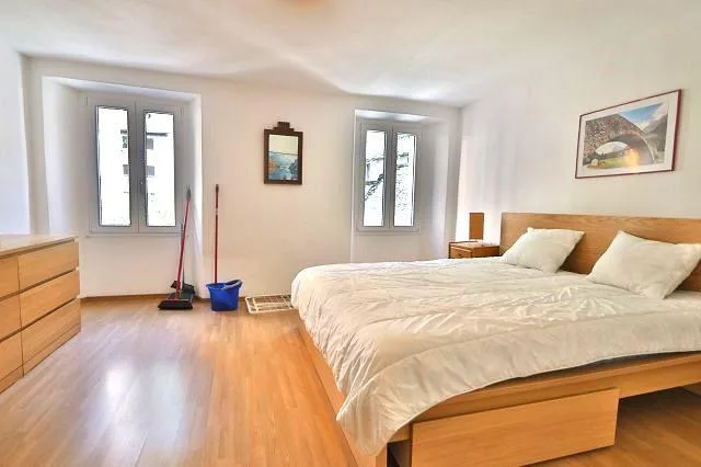 sonniger, charmanter 3 ½-Zimmer-Dorfhausteil   /   bel parte di cas...
