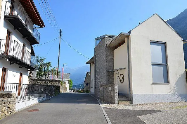 Mehrfamilienhaus mit Ausbaumöglichkeit und Garten/Casa plurifamilia... – Foto 29 von 30