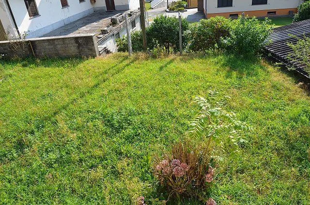Mehrfamilienhaus mit Ausbaumöglichkeit und Garten/Casa plurifamilia... – Foto 22 von 30