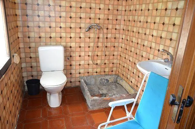Mehrfamilienhaus mit Ausbaumöglichkeit und Garten/Casa plurifamilia... – Foto 20 von 30