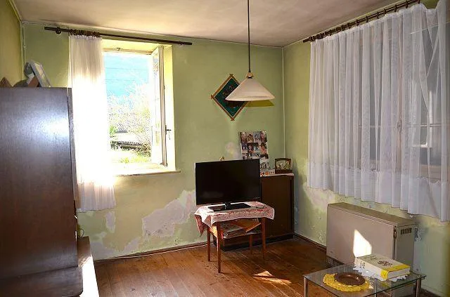 Mehrfamilienhaus mit Ausbaumöglichkeit und Garten/Casa plurifamilia... – Foto 14 von 30