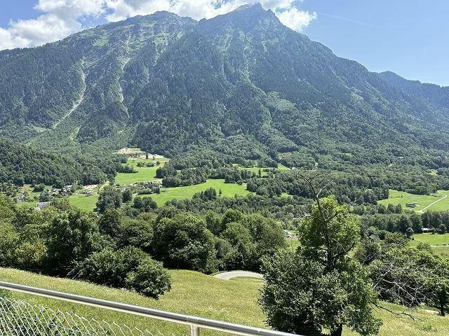 6 1/2-Zimmer-Villa an sehr sonniger, ruhiger Aussichtslage / villa ... – Foto 22 von 28