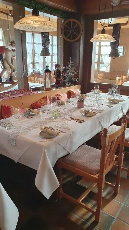 Traditionelles Restaurant mit charmantem Flair im Zentrum der Lenk