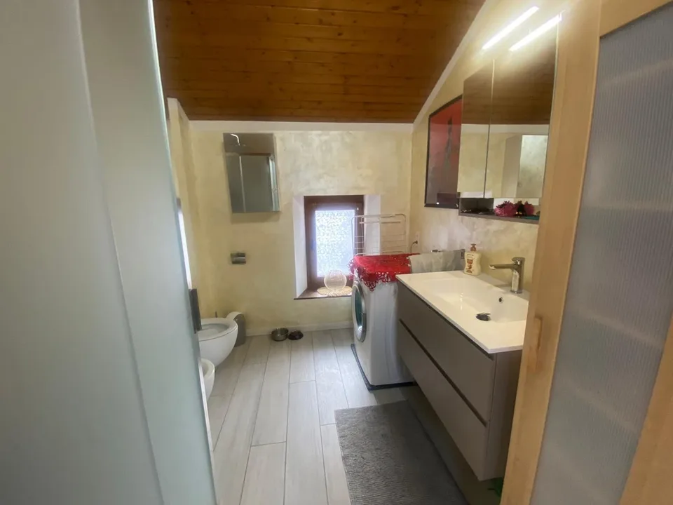 2 1/2.Zimmer-Wohnung an ruhiger, sonniger Aussichtslage / appartame... – Foto 8 von 17