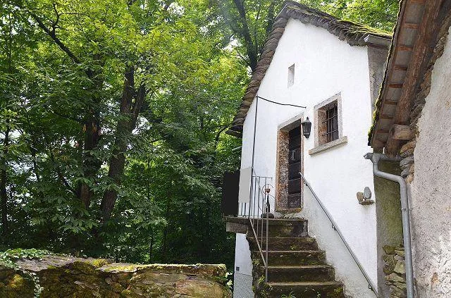 2 1/2-Zimmer-Rustico an sehr ruhiger, sonniger Aussichtslage / Rust... – Foto 23 von 26