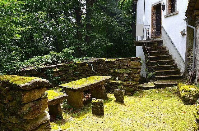 2 1/2-Zimmer-Rustico an sehr ruhiger, sonniger Aussichtslage / Rust... – Foto 15 von 26