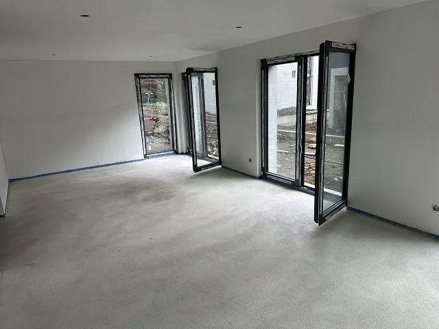 6 1/2-Zimmer-Neubau-Villa an ruhiger, sonniger Aussichtslage / vill... – Foto 11 von 23