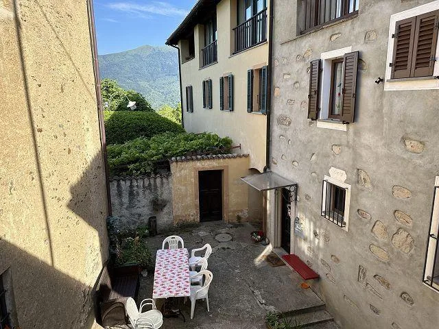 2-Familienhaus mit 3-Zimmer- und 2-Zimmer-Wohnungen an sehr ruhiger... – Foto 25 von 30