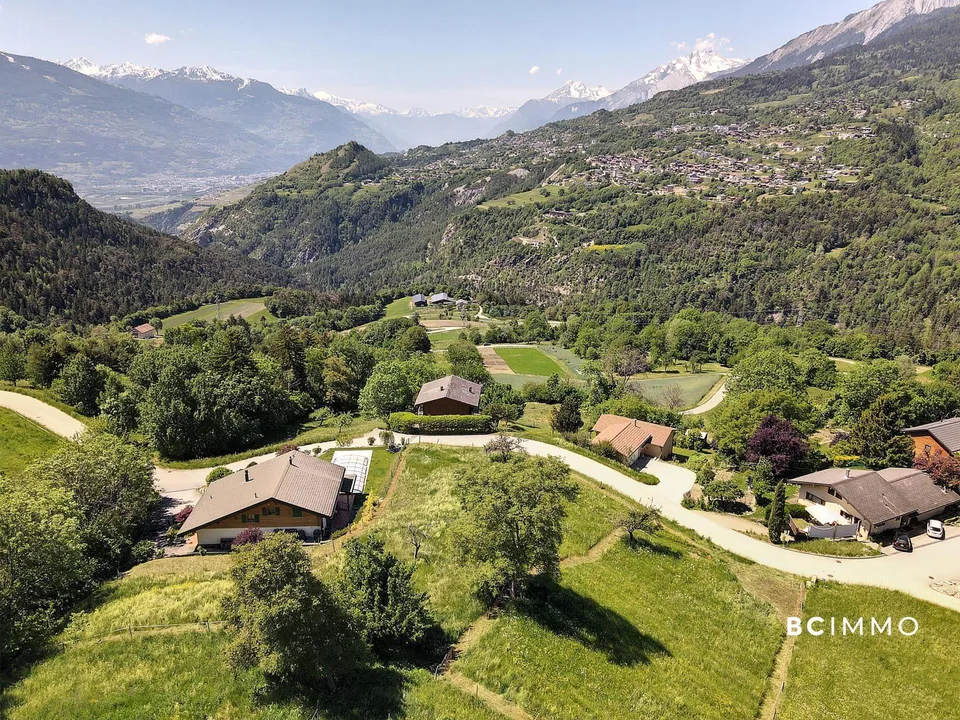 Nouvelle construction dans un cadre idyllique avec vue panoramique