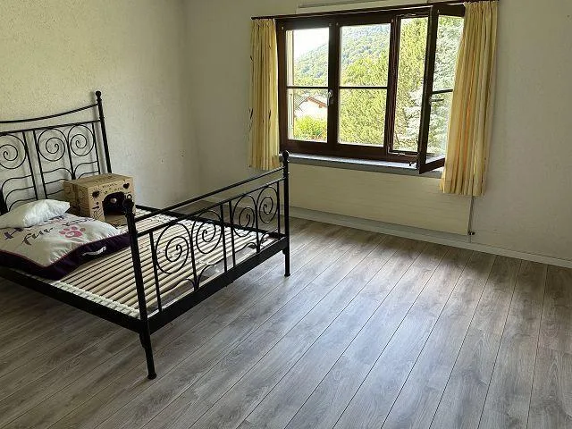 5 1/2-Zimmer-Villetta mit Garten und Baulandreserve an sehr ruhiger... – Foto 12 von 30