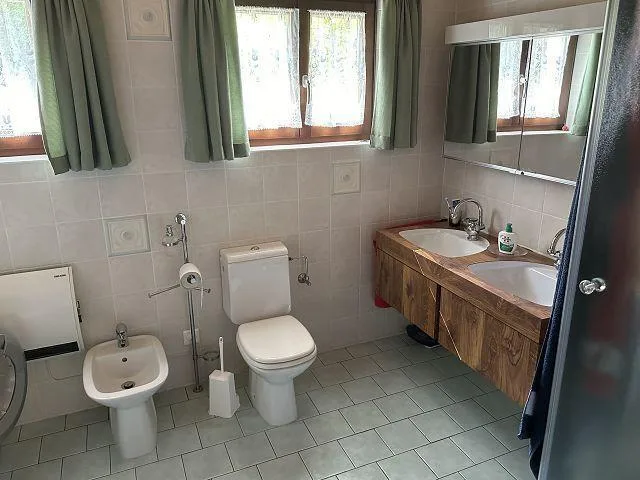5 1/2-Zimmer-Villetta mit Garten und Baulandreserve an sehr ruhiger... – Foto 16 von 30
