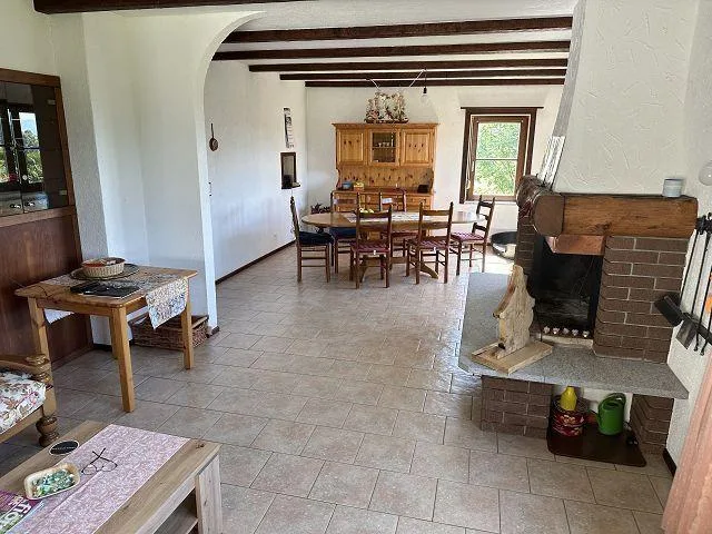 5 1/2-Zimmer-Villetta mit Garten und Baulandreserve an sehr ruhiger...
