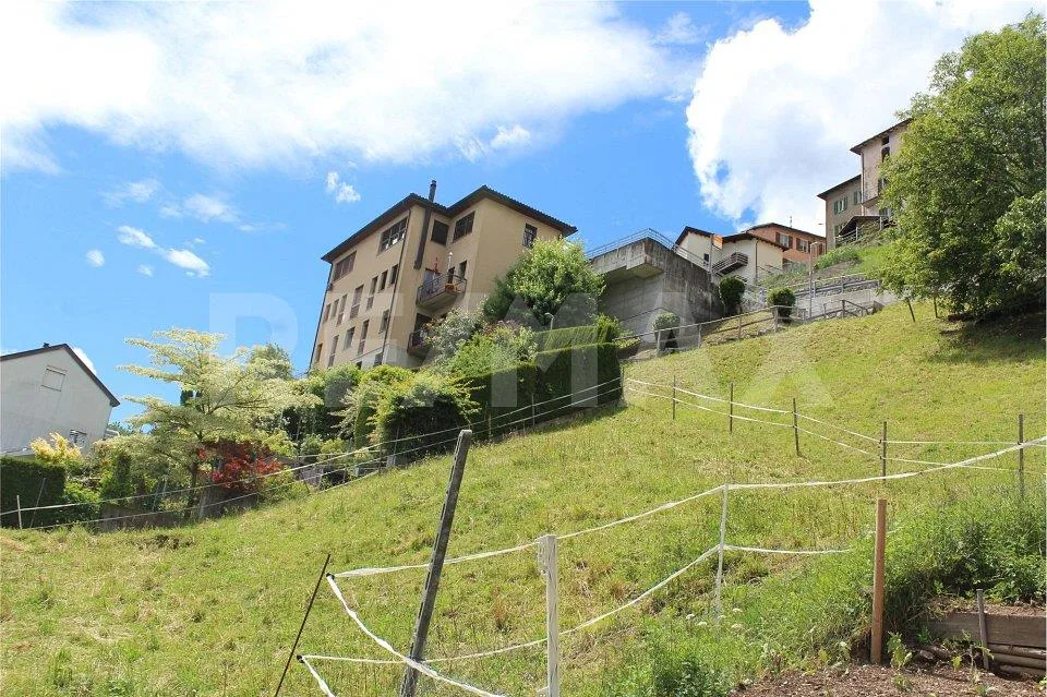 SUPER OFFERTA!! AMPIO TERRENO EDIFICABILE CON VISTA LAGO – Foto 13 von 13