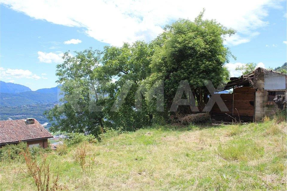 SUPER OFFERTA!! AMPIO TERRENO EDIFICABILE CON VISTA LAGO – Foto 10 von 13