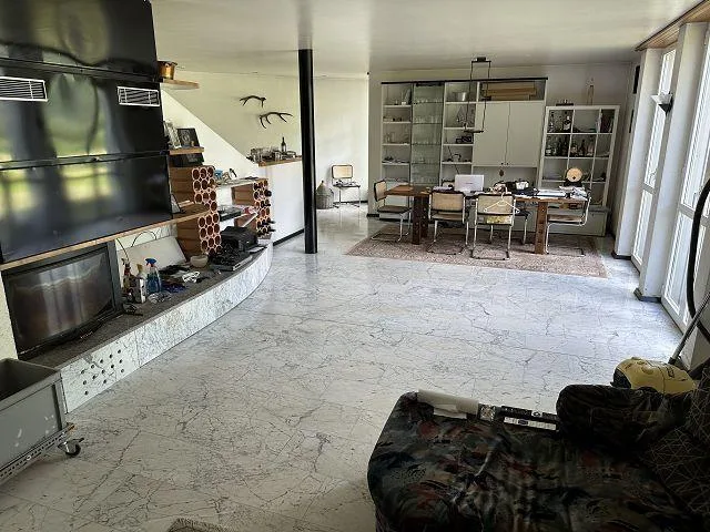 5 1/2.Zimmer-Villa mit Werkhalle am Dorfrand an ruhiger, sonniger L...