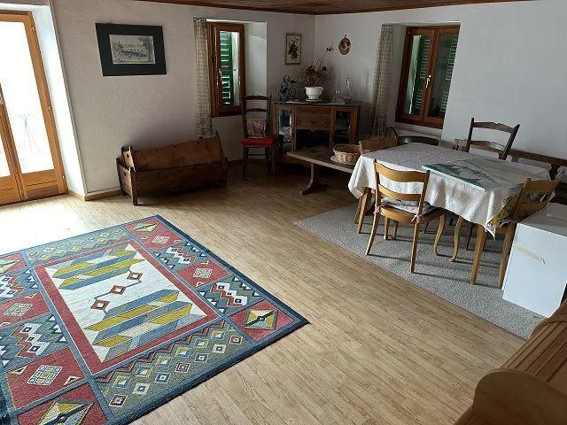 3-Familienhaus an sehr ruhiger, sonniger Aussichtslage / casa di 3 ...
