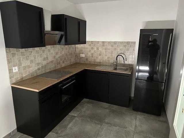 3 1/2-Zimmer-Wohnung im 1. OG / appartamento di 3 1/2 locali nel pr...