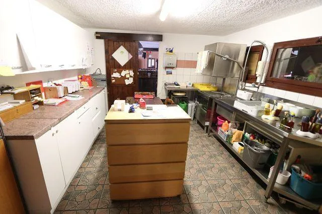 Hotel alle Botte mit grossem Saal, Eigentümerwohnung und Hotelzimme... – Foto 17 von 30