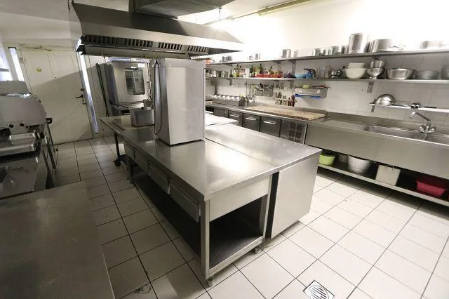 Hotel alle Botte mit grossem Saal, Eigentümerwohnung und Hotelzimme... – Foto 16 von 30