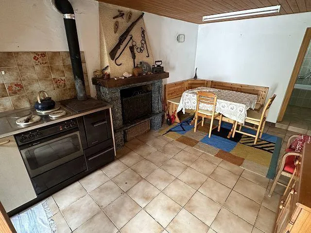 3-Familienhaus an sehr ruhiger, sonniger Aussichtslage / casa di 3 ... – Foto 11 von 29