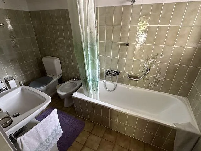 3-Familienhaus an sehr ruhiger, sonniger Aussichtslage / casa di 3 ... – Foto 17 von 29