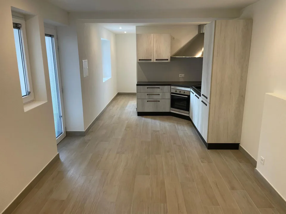 CASA BIFAMILIARE CON DUE MONOLOCALI – ID 21353