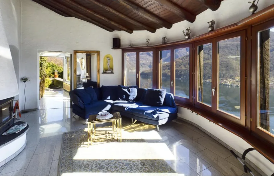 STUPENDA VILLA A MORCOTE - ID 23517