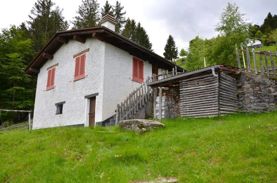 3-Zimmer-Rustico an sehr ruhiger, sonniger Aussichtslage / rustico ...