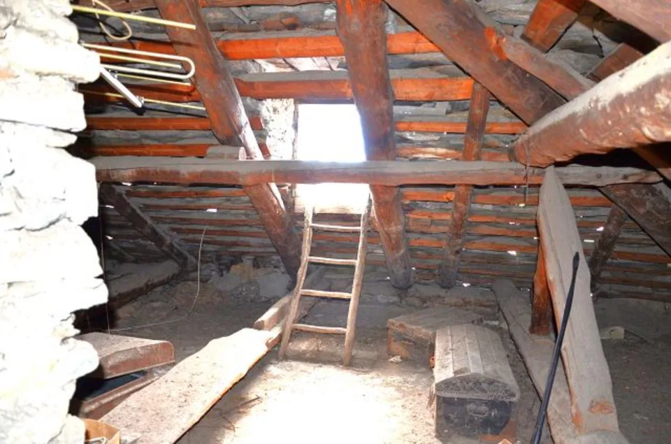 12-Zimmer-Tessinerhaus im Dorfkern zum Renovieren mit Garten / Casa... – Foto 20 von 30