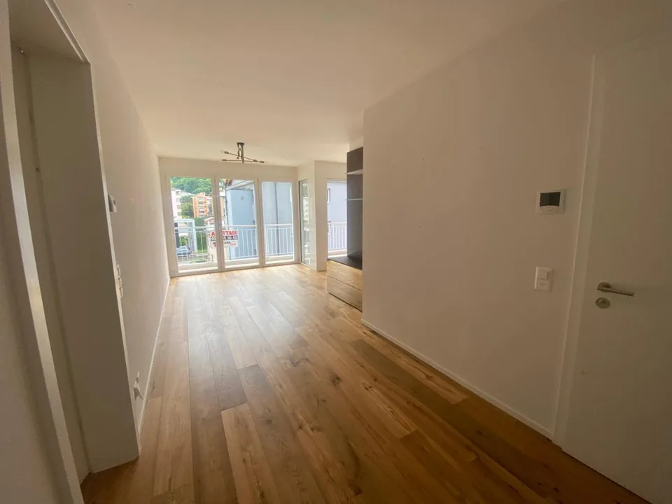 3 1/2-Zimmer-Wohnung im 4. OG / Appartemento di 3 1/2 Viganello ne... – Foto 8 von 13