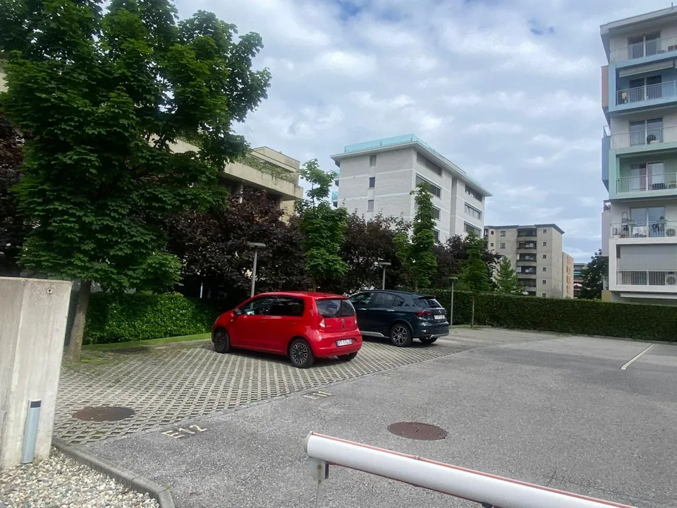 3 1/2-Zimmer-Wohnung im 4. OG / Appartemento di 3 1/2 Viganello ne... – Foto 13 von 13