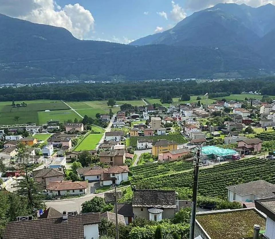 Baulandgrundstück von 364 m2 Zone R2 an sehr sonniger Lage mit Sees...