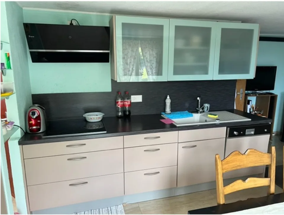 Schön renovierte 2.5 Zimmerwohnung sehr sonnige, ruhige Lage / Bel ...