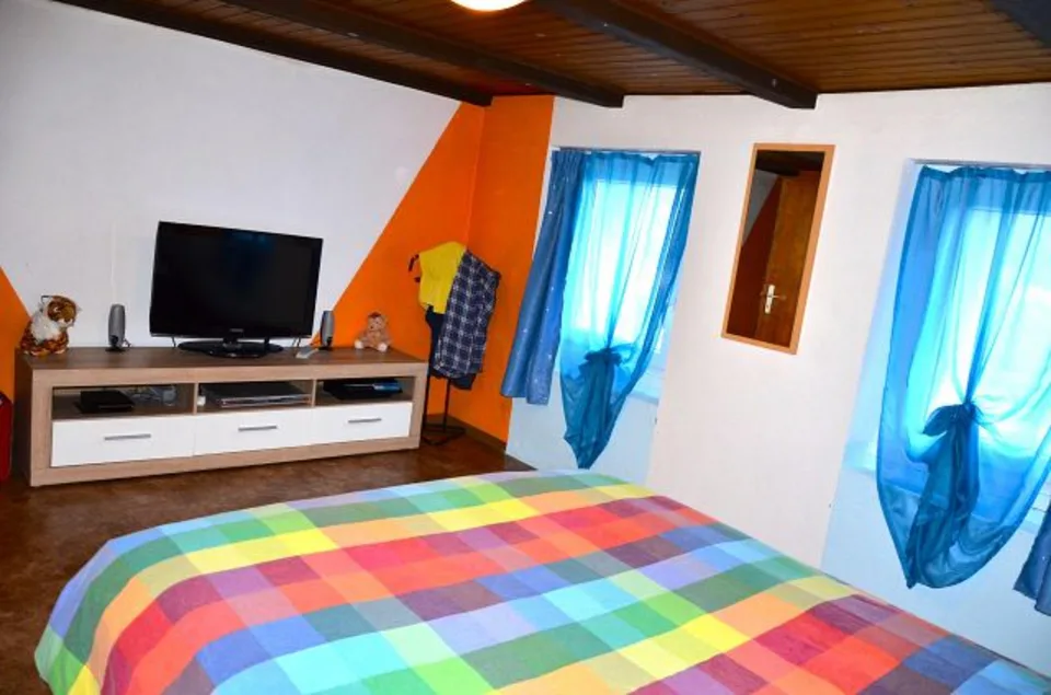 6 1/2 Zimmer-Einfamilienhaus mit grossem Umschwung an sehr ruhiger,... – Foto 17 von 30