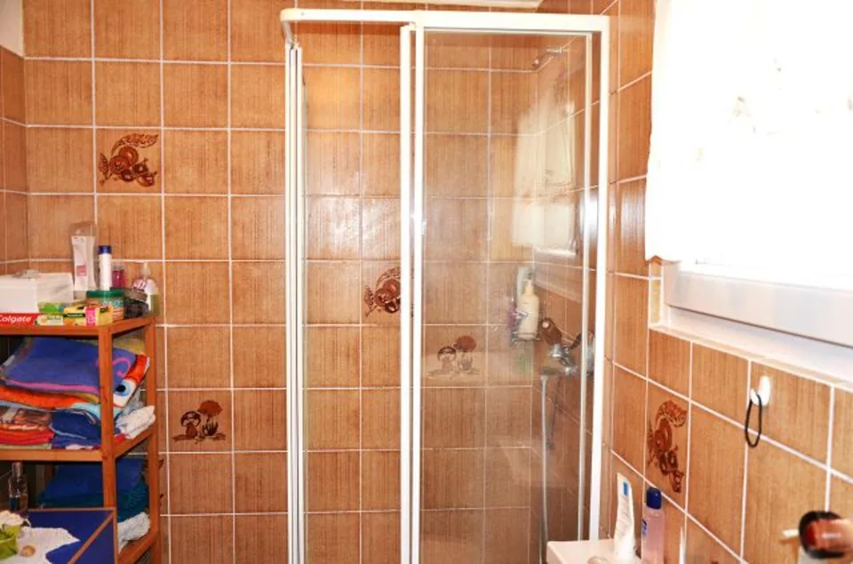 6 1/2 Zimmer-Einfamilienhaus mit grossem Umschwung an sehr ruhiger,... – Foto 18 von 30