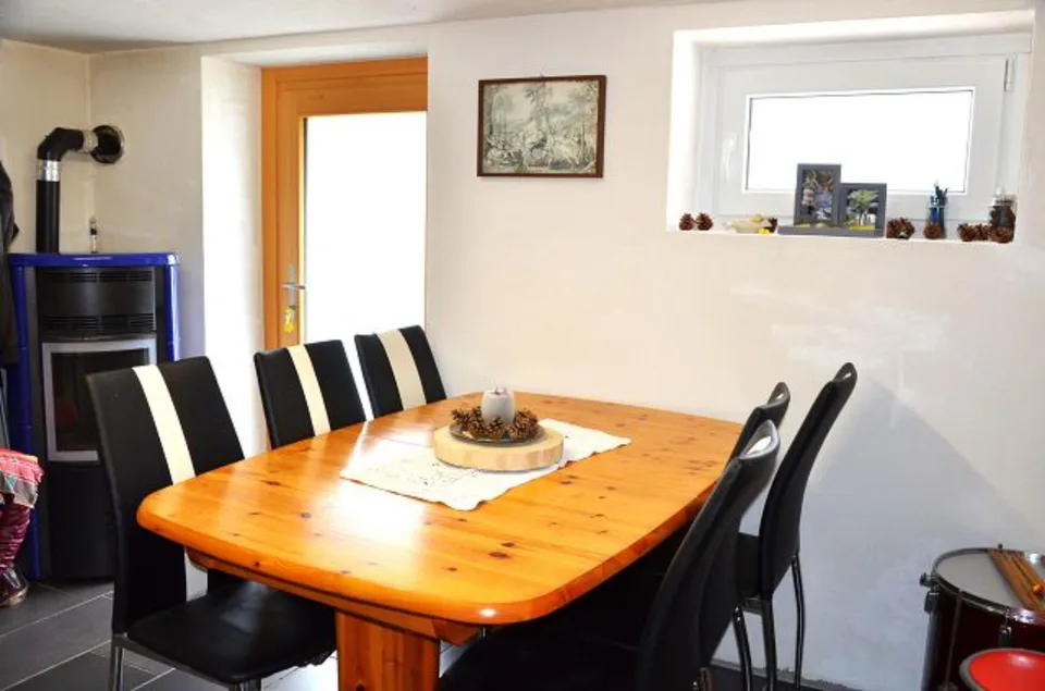6 1/2 Zimmer-Einfamilienhaus mit grossem Umschwung an sehr ruhiger,... – Foto 24 von 30