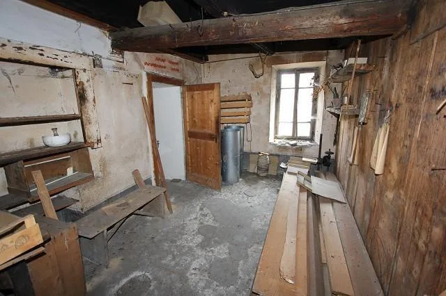 12-Zimmer-Dorfhaus zum Ausbauen / casa con 12 locali da ristrutturare – Foto 19 von 19