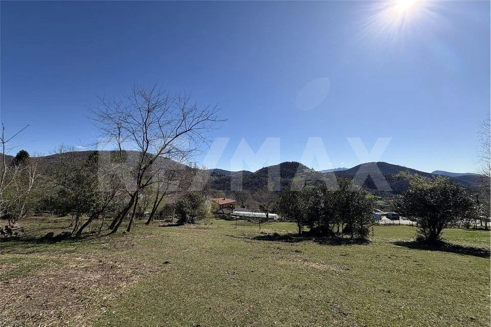 Terreno edificabile in mezzo alla natura, ideale per gli amanti di ...
