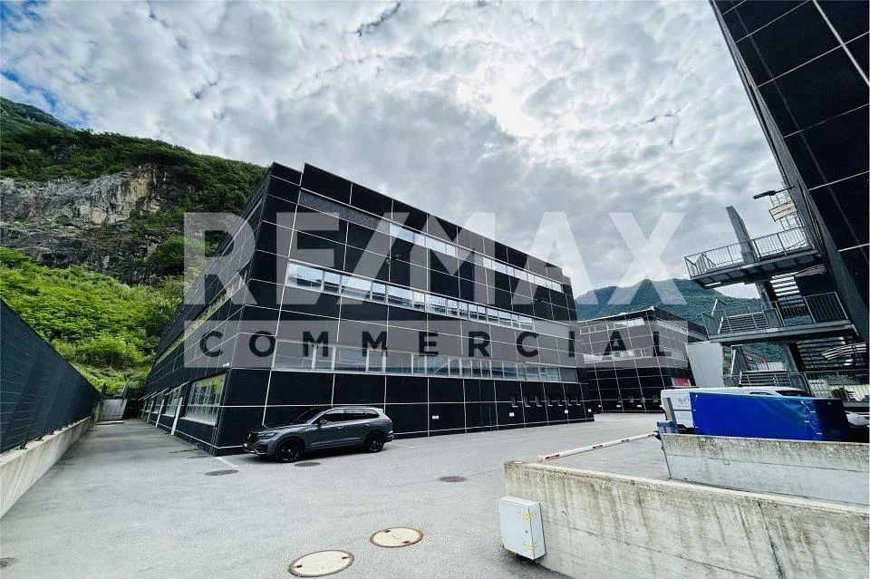 Ampi spazi commerciali nel Centro CAST-CASTIONE – Foto 13 von 13