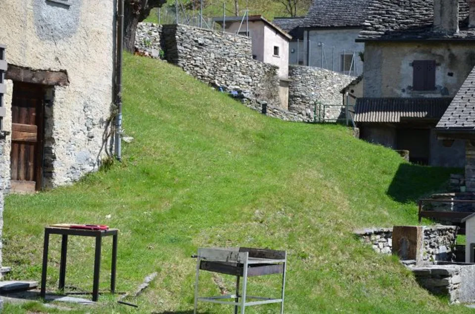 3 1/2-Zimmer-Rustico an sehr ruhiger, sonniger Aussichtslage / Bell... – Foto 24 von 30