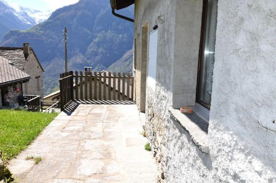 3 1/2-Zimmer-Rustico an sehr ruhiger, sonniger Aussichtslage / Bell... – Foto 17 von 30