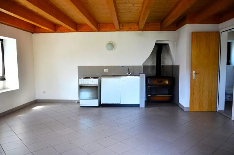 3 1/2-Zimmer-Rustico an sehr ruhiger, sonniger Aussichtslage / Bell...