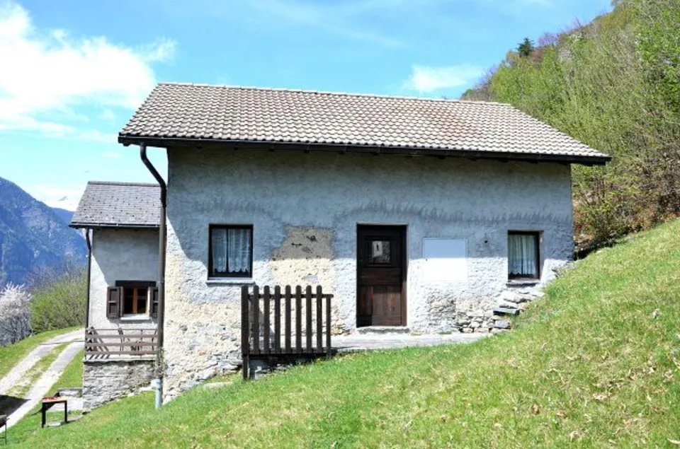 3 1/2-Zimmer-Rustico an sehr ruhiger, sonniger Aussichtslage / Bell... – Foto 29 von 30